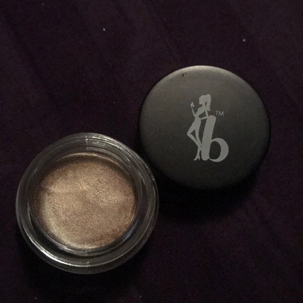 Be A Bombshell Eye Base